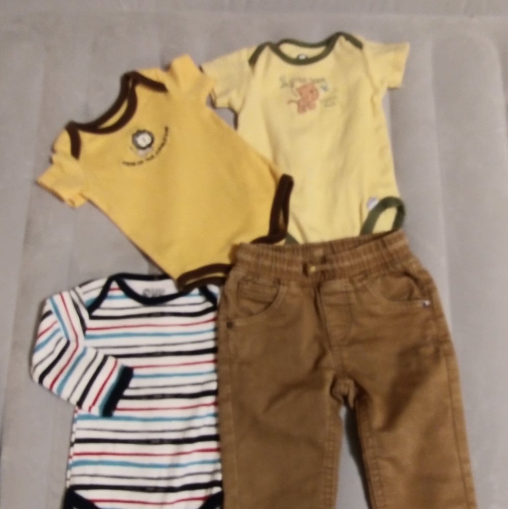 LOT OF 4 INFANT BOYS SZ 3-6 M, 9M, 12M
